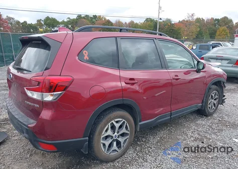 2019 Subaru Forester Premium z USA, uszkodzony, nr VIN JF2SKAEC9KH494943